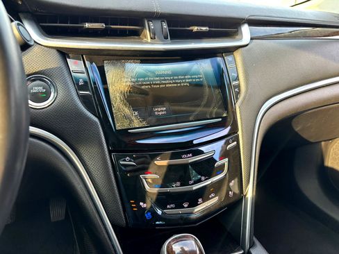 Used 2017 Cadillac XTS Luxury image 26