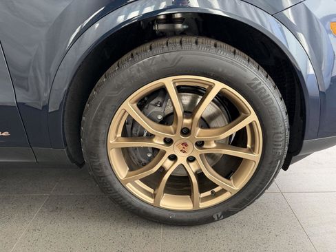New 2026 Porsche Cayenne image 13
