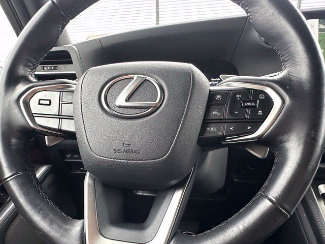 Used 2024 Lexus GX 550 w/ Accessory Package (31) AWD/4WD image 18