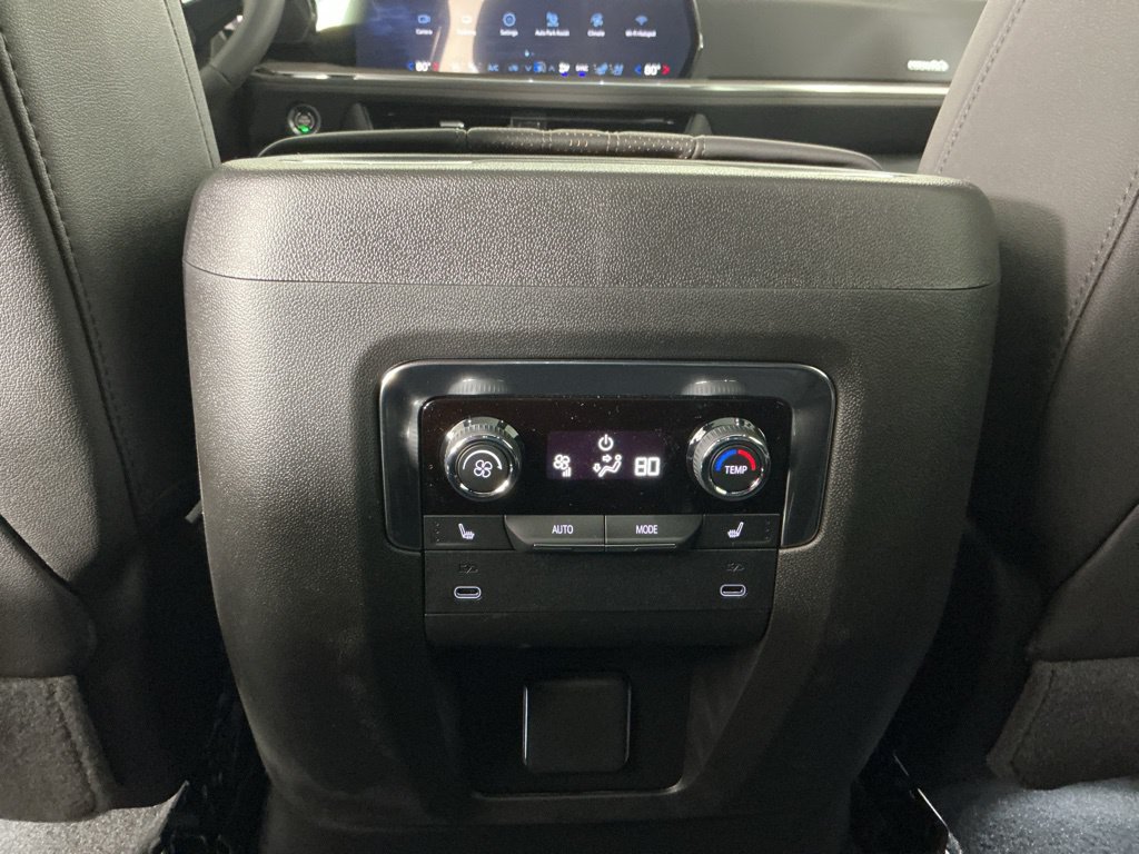 New 2026 Chevrolet Tahoe High Country AWD/4WD image 30