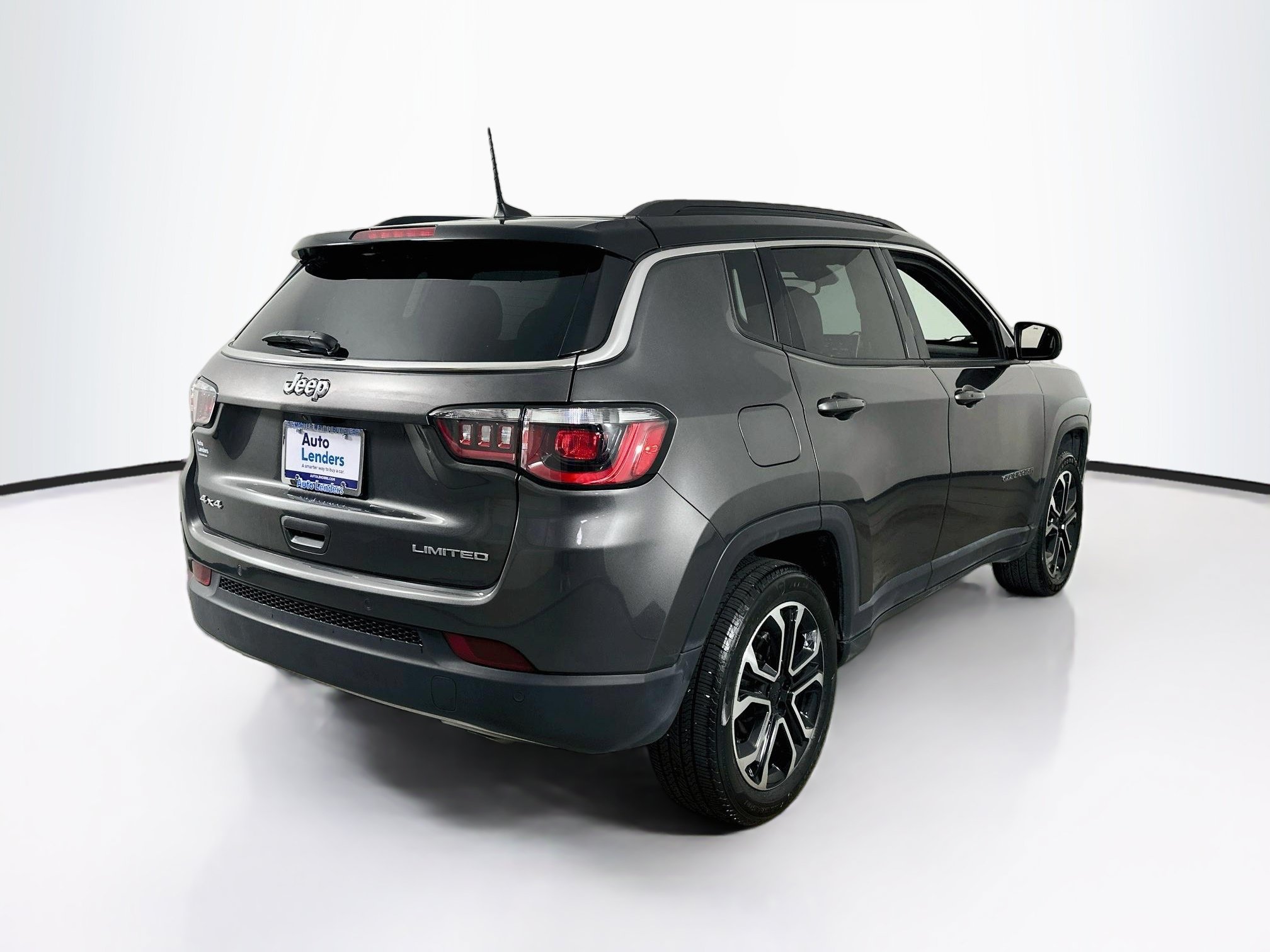Used 2023 Jeep Compass Limited AWD/4WD image 5