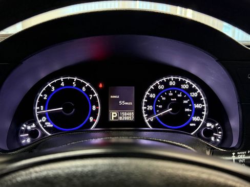 Used 2011 INFINITI G37 Journey image 30