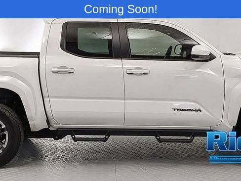 Used 2024 Toyota Tacoma TRD Sport RWD image 2