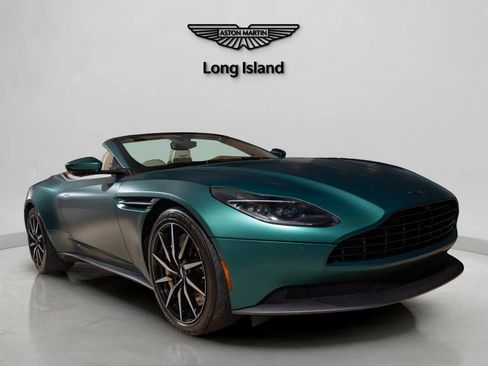 Used 2023 Aston Martin DB11 Volante image 4