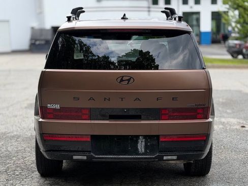 Used 2025 Hyundai Santa Fe Calligraphy AWD/4WD image 4