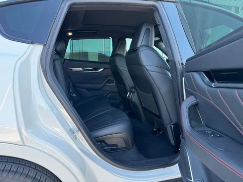 Used 2024 Maserati Levante Modena Ultima image 8