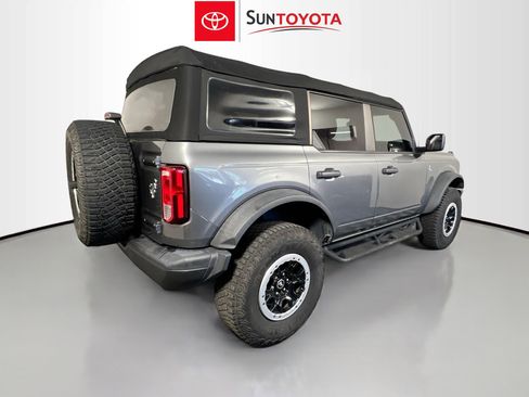 Used 2022 Ford Bronco Black Diamond w/ Sasquatch Package image 4
