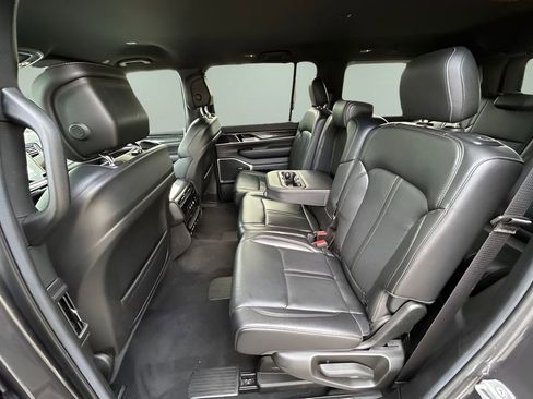 Used 2022 Jeep Wagoneer Series I w/ Convenience Group I image 18