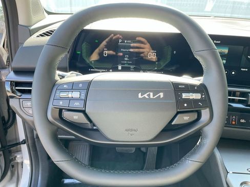 Used 2026 Kia Sportage EX image 40