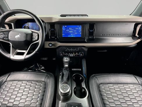 Certified 2023 Ford Bronco Wildtrak AWD/4WD image 16
