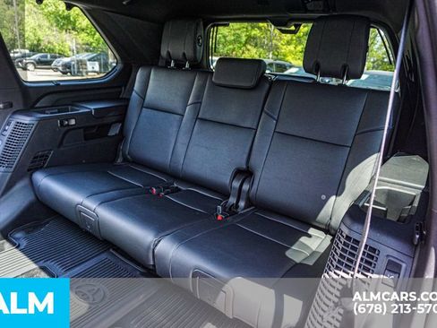 Used 2026 Toyota Sequoia Platinum AWD/4WD image 22