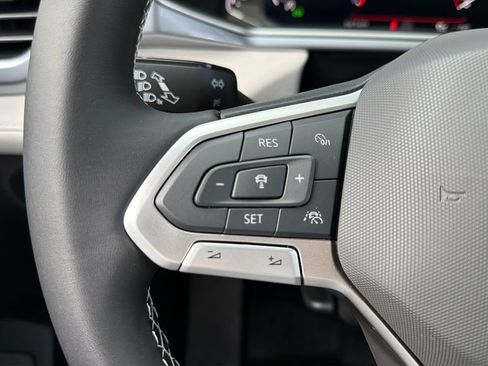 New 2026 Volkswagen Taos SEL AWD/4WD image 21