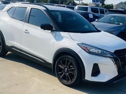 Used 2023 Nissan Kicks SR