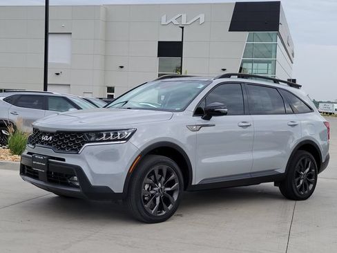 Certified 2023 Kia Sorento X-Line EX AWD/4WD image 1