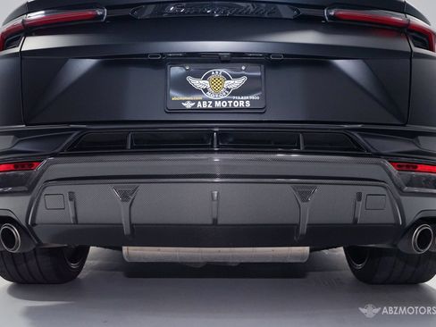 Used 2023 Lamborghini Urus Performante AWD/4WD image 9