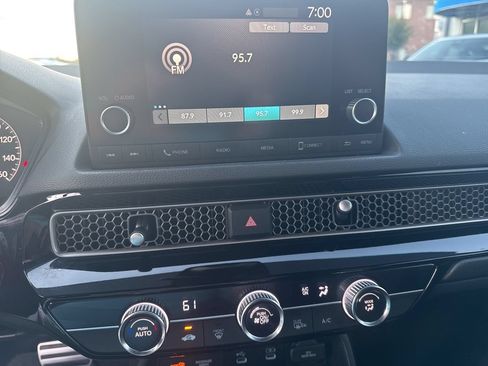 Used 2025 Honda Civic Sport image 22