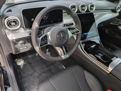 New 2026 Mercedes-Benz CLE 300 4MATIC Coupe image 3