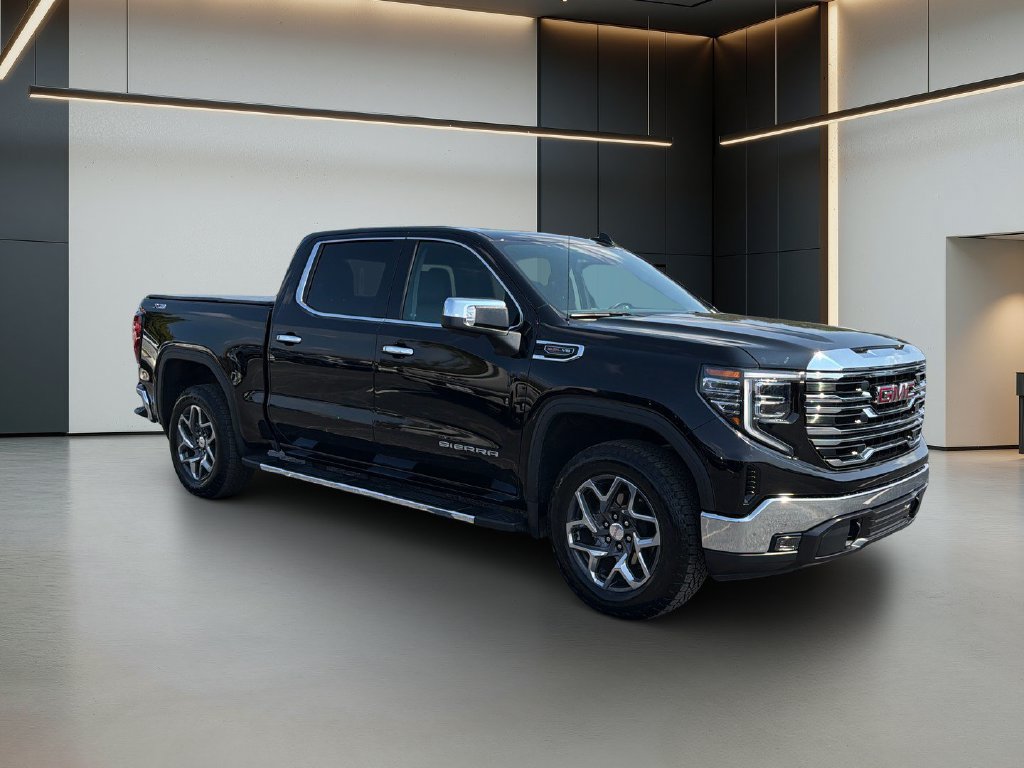 Used 2023 GMC Sierra 1500 SLT w/ SLT Premium Package AWD/4WD image 8