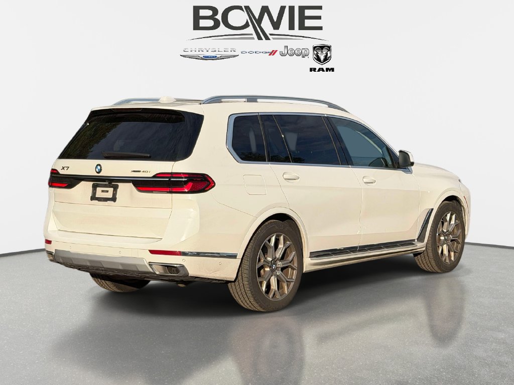 Used 2025 BMW X7 xDrive40i AWD/4WD image 2
