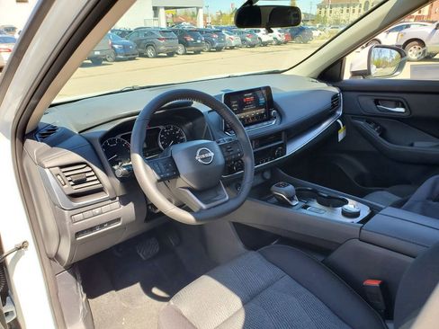 New 2026 Nissan Rogue SV AWD/4WD image 18