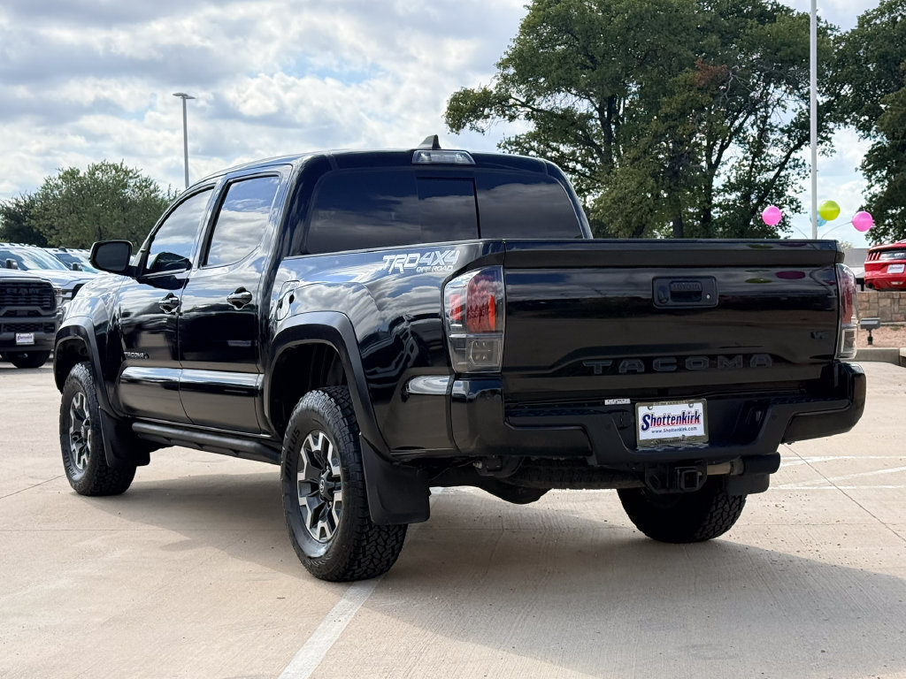 Used 2023 Toyota Tacoma TRD Off-Road w/ TRD Premium Off Road Package AWD/4WD image 7
