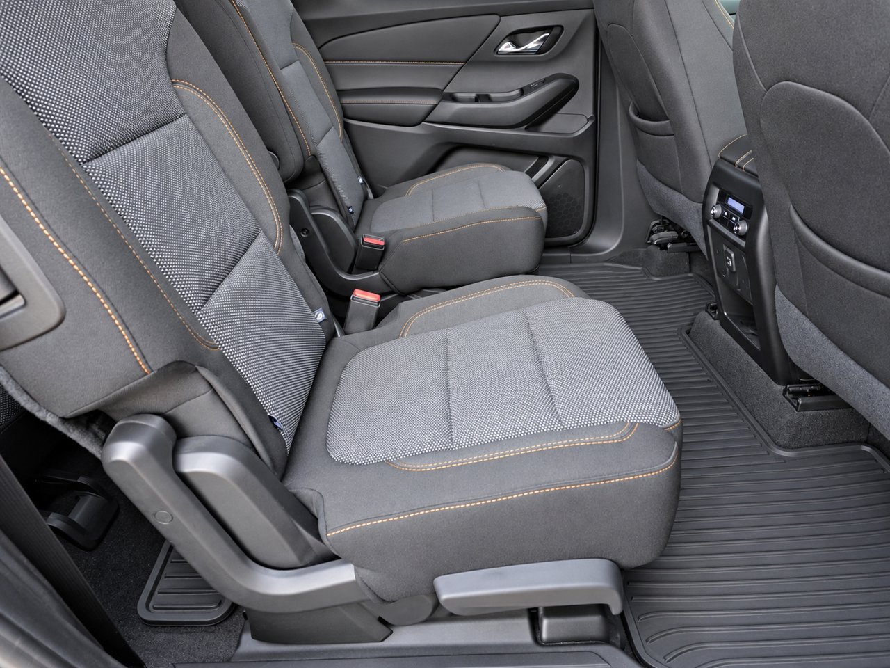 Certified 2019 Chevrolet Traverse LT FWD image 32