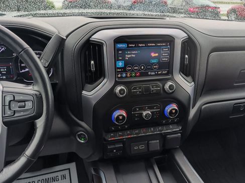 Used 2021 GMC Sierra 1500 SLT w/ SLT Premium Plus Package AWD/4WD image 18