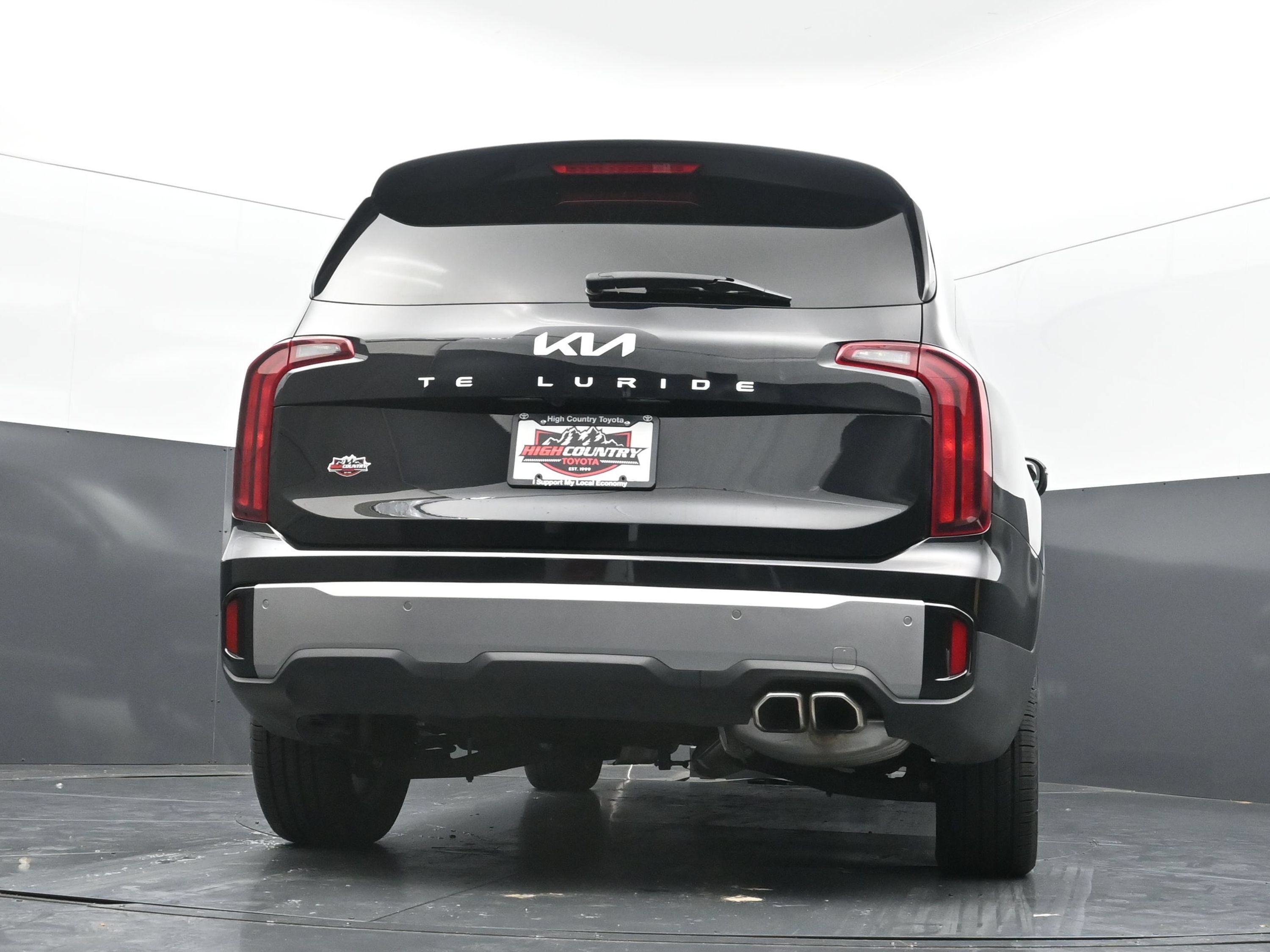 Used 2025 Kia Telluride S FWD image 39