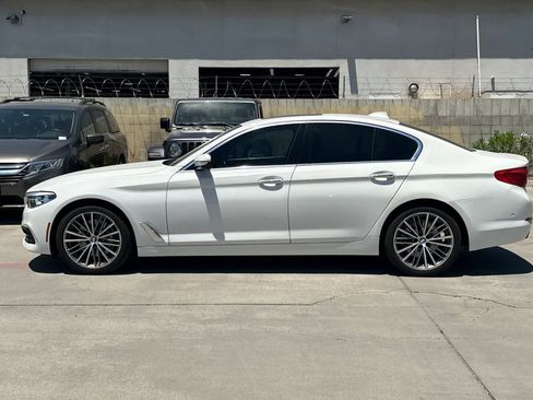 Used 2018 BMW 530i RWD image 6
