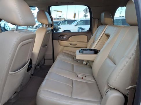 Used 2013 GMC Yukon XL SLT w/ SLT-2 Equipment Package image 5
