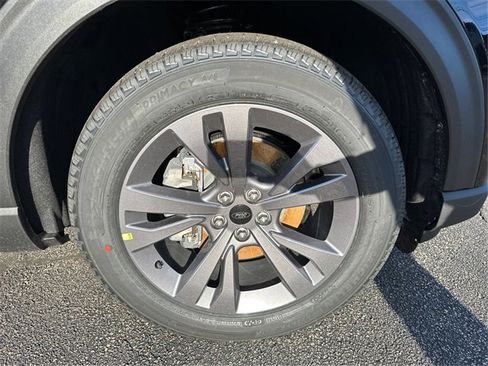 New 2026 Ford Explorer Active w/ Active Comfort Package image 12