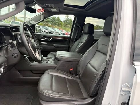 Used 2025 GMC Sierra 1500 Denali w/ Denali Reserve Package AWD/4WD image 21