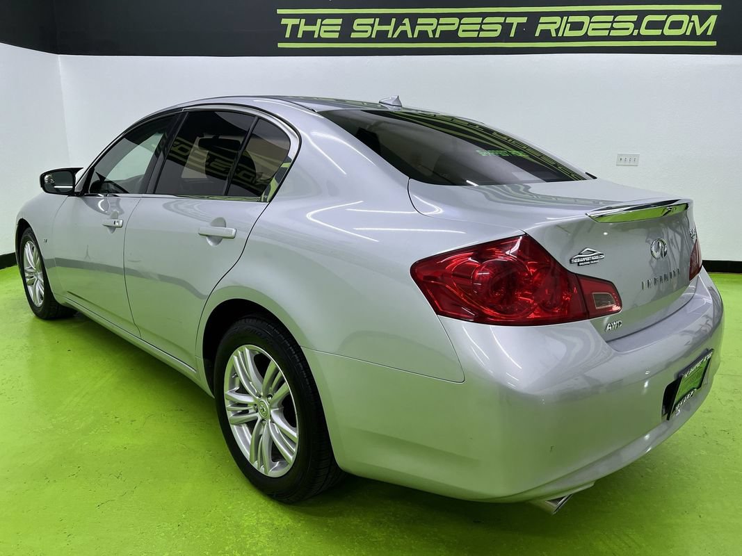 Used 2015 INFINITI Q40 AWD w/ Moonroof Package image 7