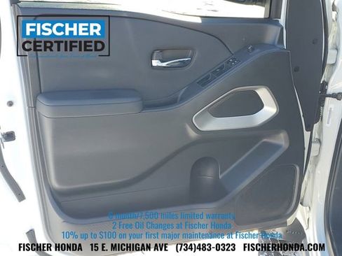 Used 2022 Nissan Frontier SV image 8