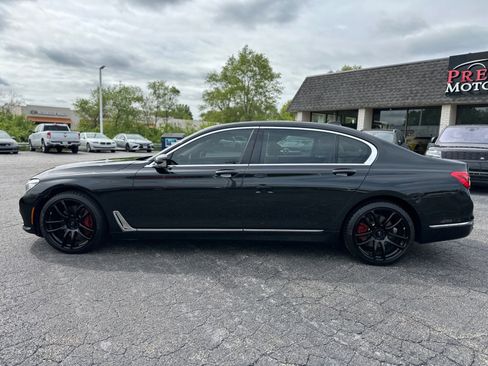 Used 2016 BMW 740i w/ Executive Package 2 RWD image 2