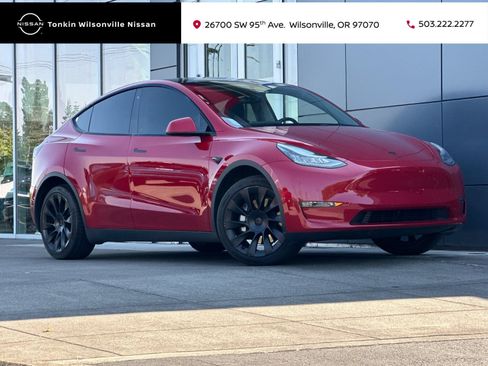 Used 2020 Tesla Model Y Long Range AWD/4WD image 1