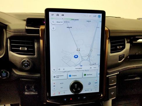 Used 2022 Ford F150 Lightning Lariat w/ Equipment Group 511A High image 17