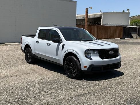 New 2026 Ford Maverick XLT w/ Equipment Group 301A AWD/4WD image 8