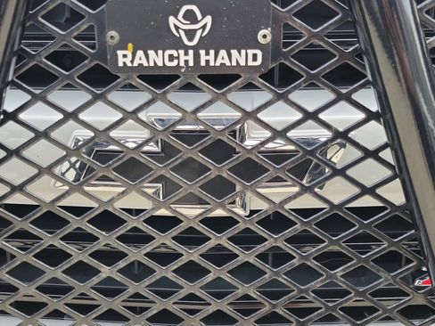 Used 2018 Chevrolet Silverado 1500 LT w/ All Star Edition AWD/4WD image 5