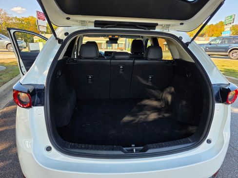 Used 2021 MAZDA CX-5 Touring image 16
