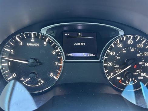 Used 2017 Nissan Altima 2.5 SV w/ Convenience Package image 18