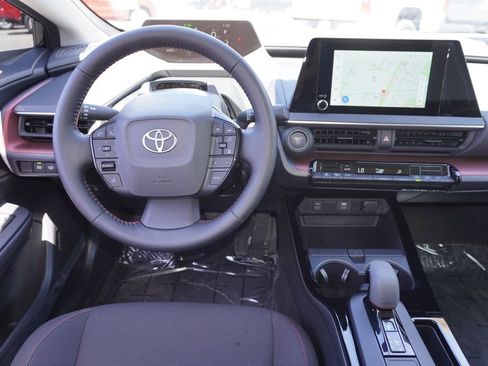 Used 2026 Toyota Prius Plug-In Hybrid image 11