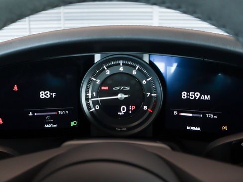 Used 2024 Porsche 911 Carrera GTS w/ Premium Package image 16