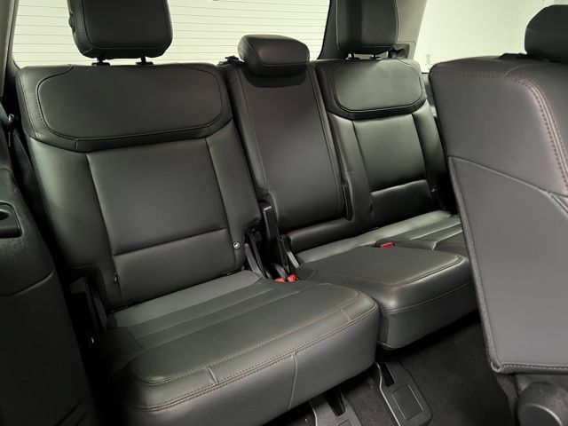 Used 2025 Ford Expedition Active AWD/4WD image 56