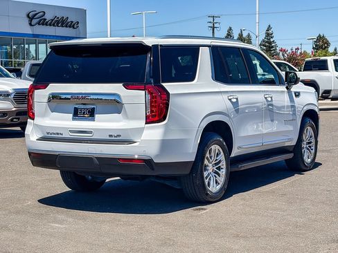 Used 2023 GMC Yukon SLT AWD/4WD image 4