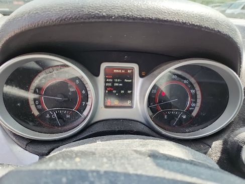 Used 2018 Dodge Journey SE image 9