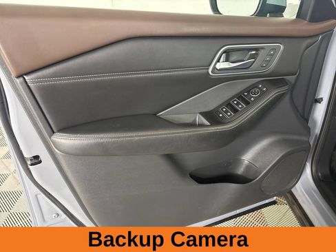 Used 2021 Nissan Rogue SL FWD image 10
