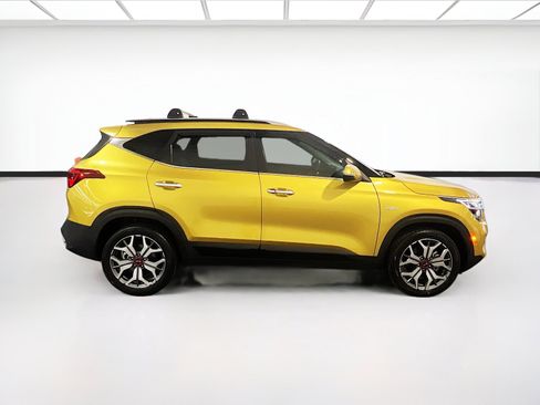 Used 2021 Kia Seltos SX w/ SX Sunroof Package AWD/4WD image 26