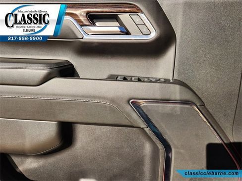 Used 2024 GMC Sierra 1500 Elevation image 24