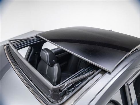 New 2024 Jaguar XF R-Dynamic SE AWD/4WD image 15